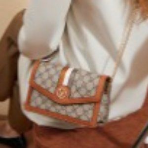 Casual portable messenger bag